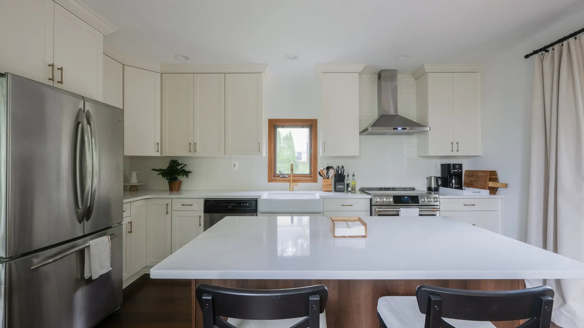 Durable Custom Kitchen Cabinets Near Me | Kitchen Magic